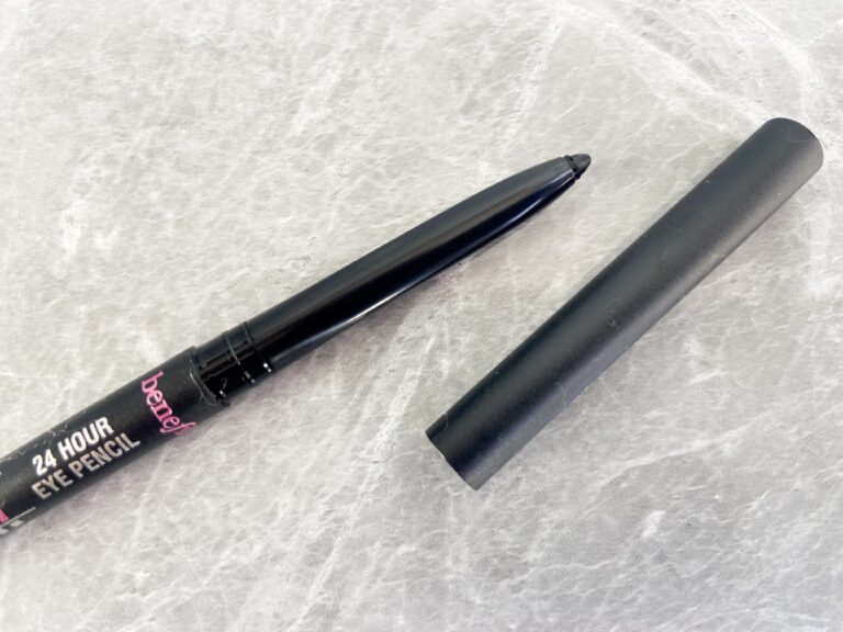 Resenha Lápis de Olho Benefit Badgal Bang!